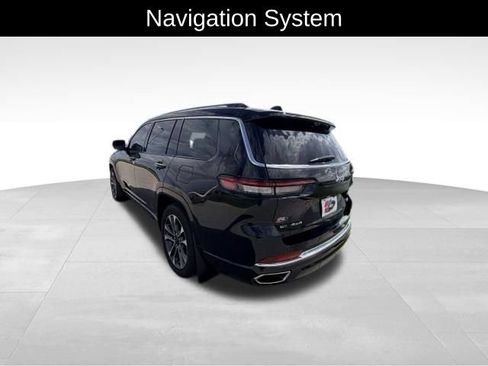 Used 2021 Jeep Grand Cherokee L Overland w/ Luxury Tech Group IV AWD/4WD image 5