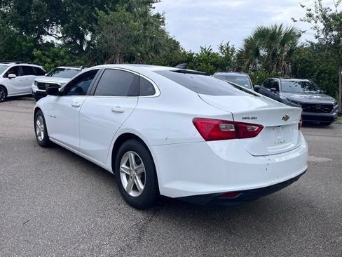 Used 2022 Chevrolet Malibu LS FWD image 4