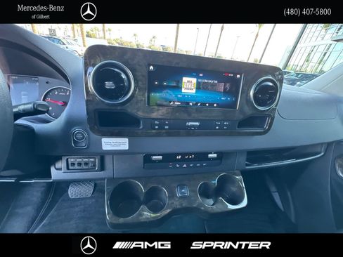 Used 2019 Mercedes-Benz Sprinter 170 image 36