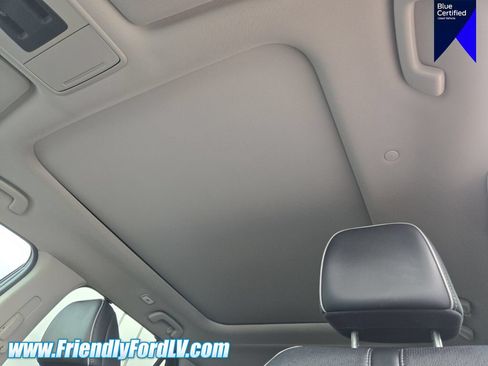 Used 2025 Honda Pilot Elite image 11