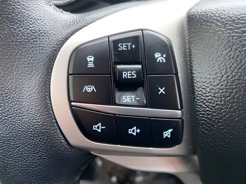 Used 2023 Ford Explorer XLT w/ Equipment Group 202A image 44