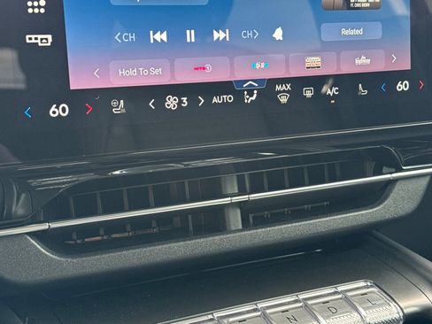 New 2026 Lincoln Nautilus Reserve w/ Jet Appearance Package image 18