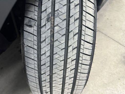 Used 2025 Honda CR-V LX image 31