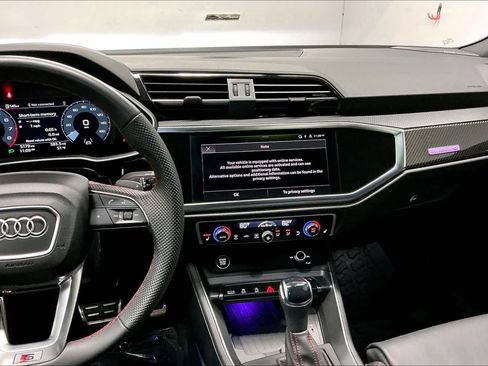 Used 2025 Audi Q3 2.0T Premium Plus w/ Premium Plus Package image 9