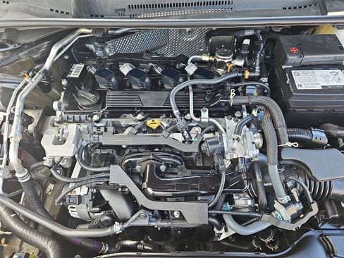 Used 2025 Toyota Corolla LE FWD image 28