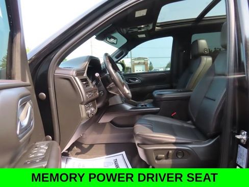 Used 2022 Chevrolet Tahoe RST w/ Luxury Package AWD/4WD image 18
