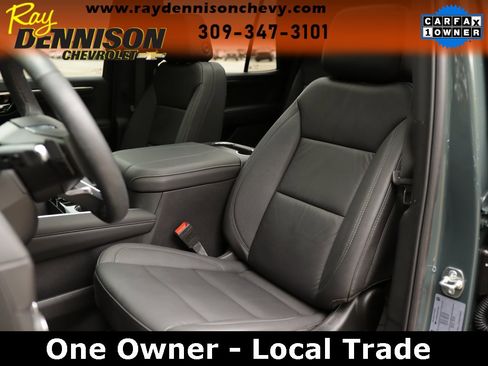 Used 2025 Chevrolet Tahoe Z71 w/ Comfort Package image 24