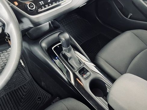 Used 2020 Toyota Corolla LE image 25