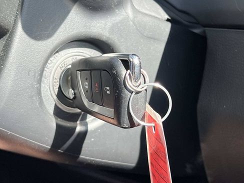 Used 2024 Toyota RAV4 LE FWD image 32