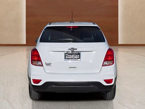 Used 2014 Chevrolet Traverse LS FWD image 20