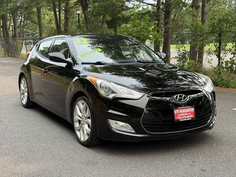 Used 2012 Hyundai Veloster w/ Style Pkg FWD image 3