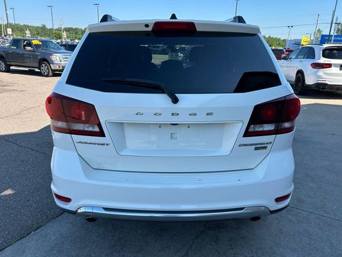 Used 2018 Dodge Journey Crossroad FWD image 6