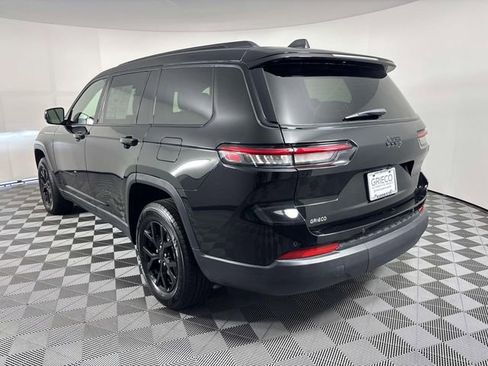 Used 2024 Jeep Grand Cherokee L Laredo AWD/4WD image 6