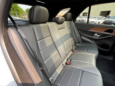 Used 2025 Mercedes-Benz GLE 350 4MATIC image 19