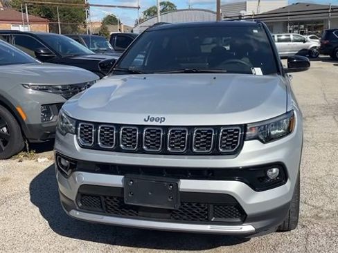 Used 2024 Jeep Compass Limited w/ Sun and Sound Group image 8