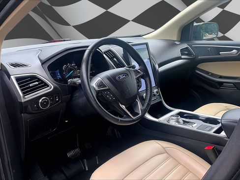 Certified 2023 Ford Edge SEL w/ Convenience Package AWD/4WD image 13
