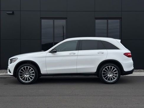 Used 2018 Mercedes-Benz GLC 300 4MATIC image 4