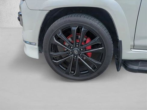 Used 2019 Toyota 4Runner Limited image 25