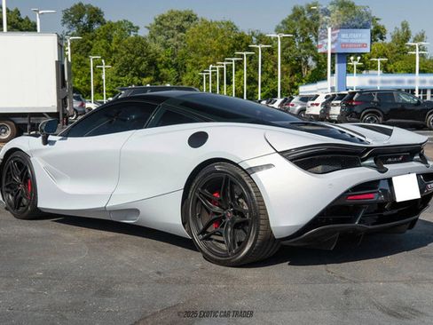 Used 2018 McLaren 720S Luxury image 6