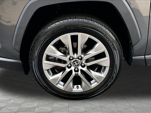 Used 2023 Toyota RAV4 XLE Premium FWD image 11