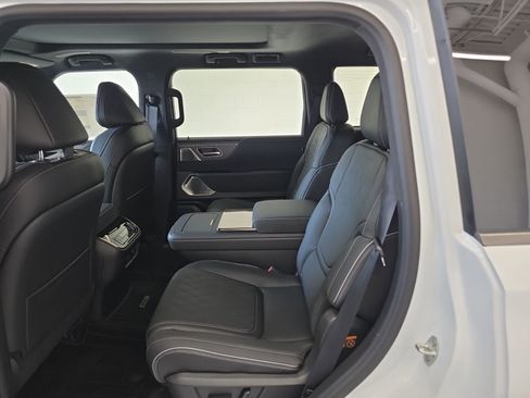 New 2026 INFINITI QX80 Autograph w/ Autograph Exterior Package image 24