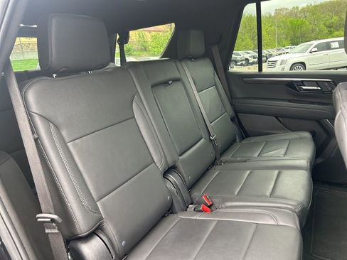 Used 2025 Chevrolet Tahoe Z71 AWD/4WD image 42