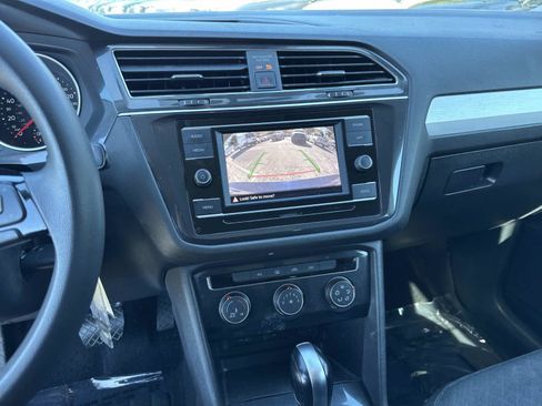 Used 2021 Volkswagen Tiguan S image 25