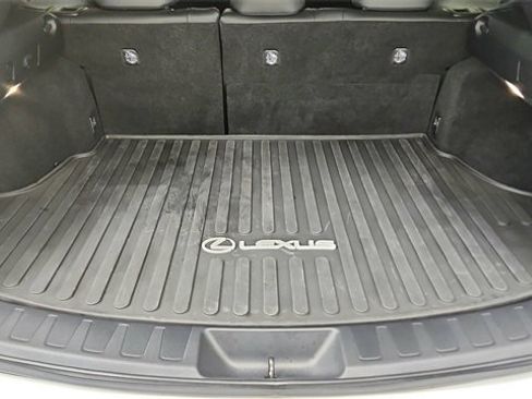 Used 2024 Lexus UX 250h FWD image 15