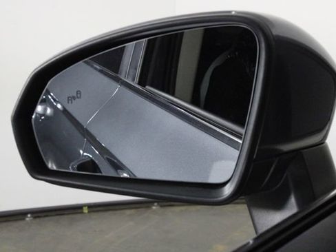 Used 2022 Volkswagen Taos SE image 40