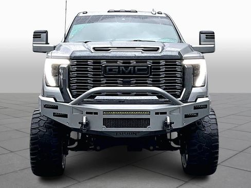 Used 2024 GMC Sierra 2500 Denali Ultimate w/ Max Trailering Package image 4