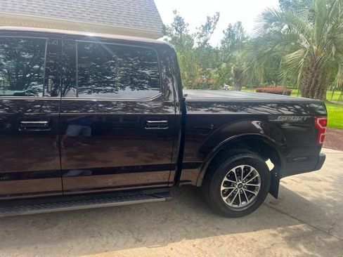 Used 2018 Ford F150 XLT w/ Equipment Group 302A Luxury RWD image 5