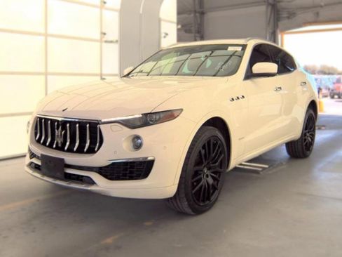 Used 2019 Maserati Levante GranLusso AWD/4WD image 1