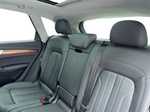 Used 2023 Audi Q5 2.0T Premium Plus image 37