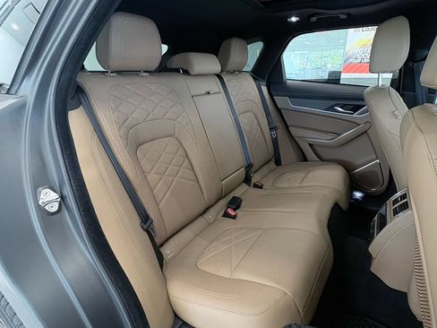 Used 2021 Jaguar F-PACE S AWD/4WD image 24