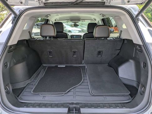 Used 2022 GMC Terrain AT4 AWD/4WD image 13
