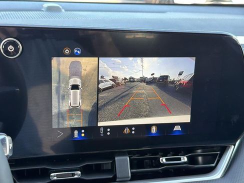 New 2026 Chevrolet Equinox LT w/ Safety and Technology Package FWD image 28
