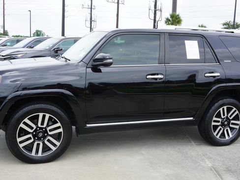 Used 2019 Toyota 4Runner Limited AWD/4WD image 5