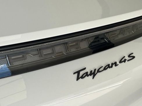 Used 2021 Porsche Taycan 4S w/ Premium Package AWD/4WD image 35