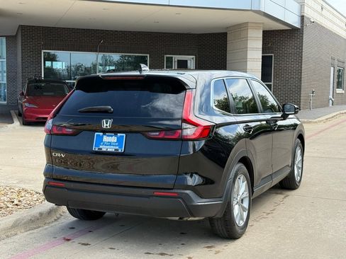Used 2024 Honda CR-V EX-L image 6