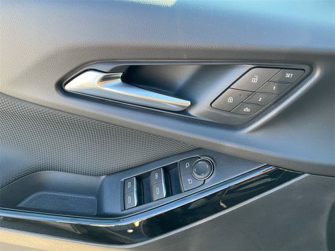 New 2026 Chevrolet Equinox RS w/ Convenience Package III image 27