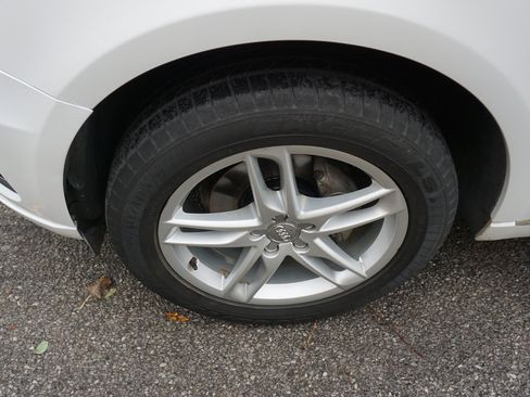 Used 2017 Audi Q5 2.0T Premium Plus w/ Premium Plus Package image 9