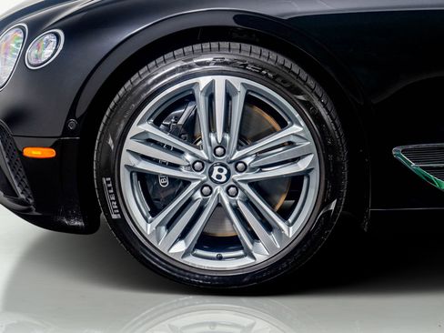 Used 2023 Bentley Continental GT V8 image 20