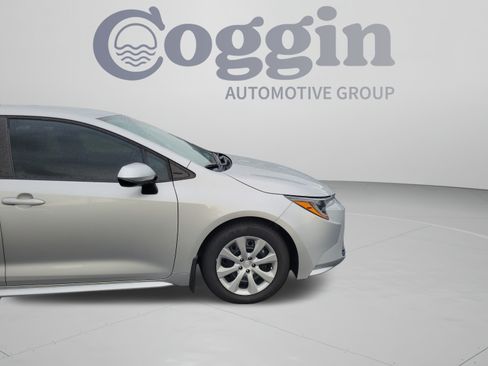 Used 2023 Toyota Corolla LE FWD image 10