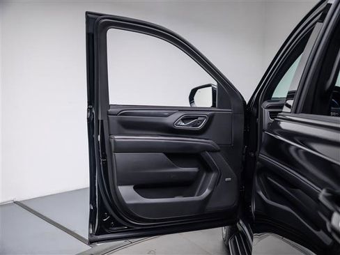 Used 2023 Chevrolet Tahoe RST w/ RST Performance Edition AWD/4WD image 27