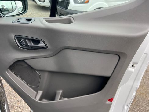 New 2026 Ford Transit 250 148 Medium Roof image 14