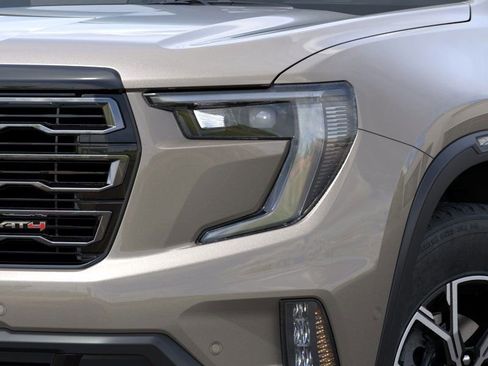 New 2026 GMC Acadia AT4 image 12