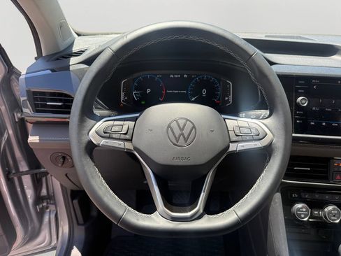 Used 2022 Volkswagen Taos SEL AWD/4WD image 12