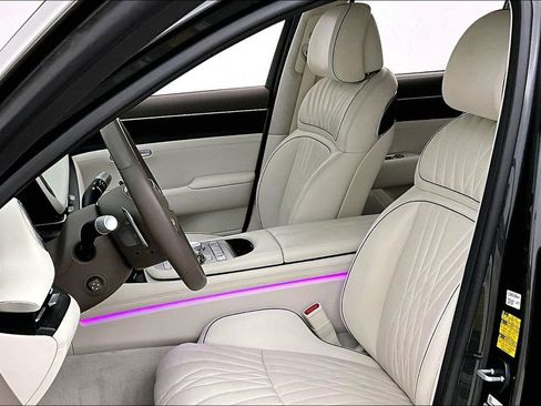 Used 2023 Genesis G90 3.5T image 32