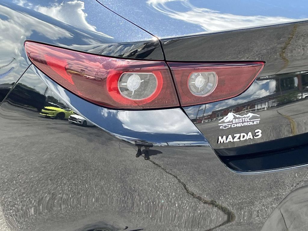 Used 2025 MAZDA MAZDA3 s FWD image 6