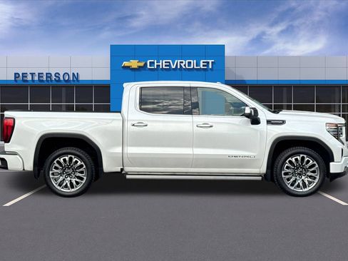 Certified 2024 GMC Sierra 1500 Denali Ultimate AWD/4WD image 3